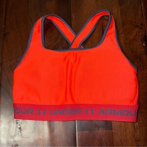 Under Armour Compression Sports Bra Women’s Size Medium Padding Cross Back